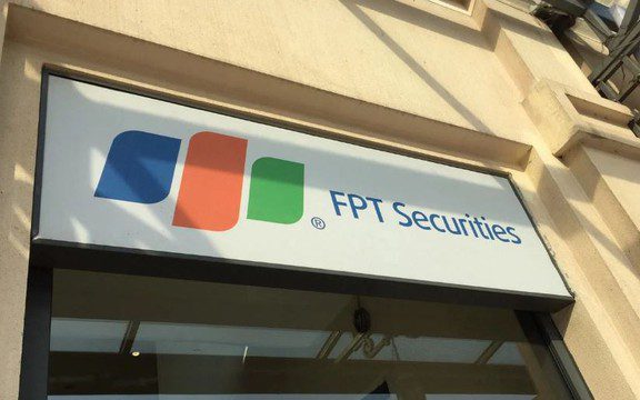 Chủ tịch FPTS xin từ nhiệm Chủ tịch FPTS xin từ nhiệm