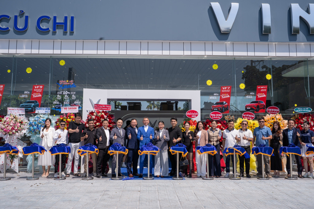 KPY bàn giao Vinfast D1