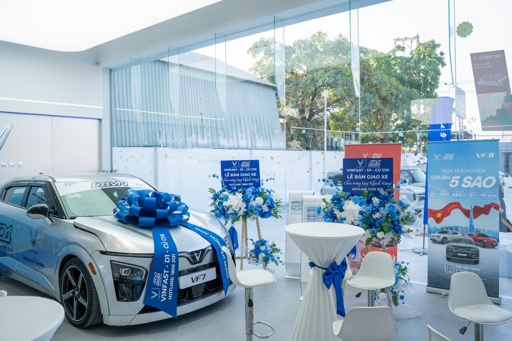 KPY bàn giao Vinfast D1