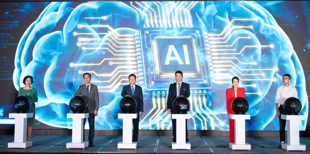 “AI Thực chiến” mùa 2 khởi động, Techcombank tiếp tục trao học bổng trị giá 1 triệu USD “AI Thực chiến” mùa 2 khởi động, Techcombank tiếp tục trao học bổng trị giá 1 triệu USD